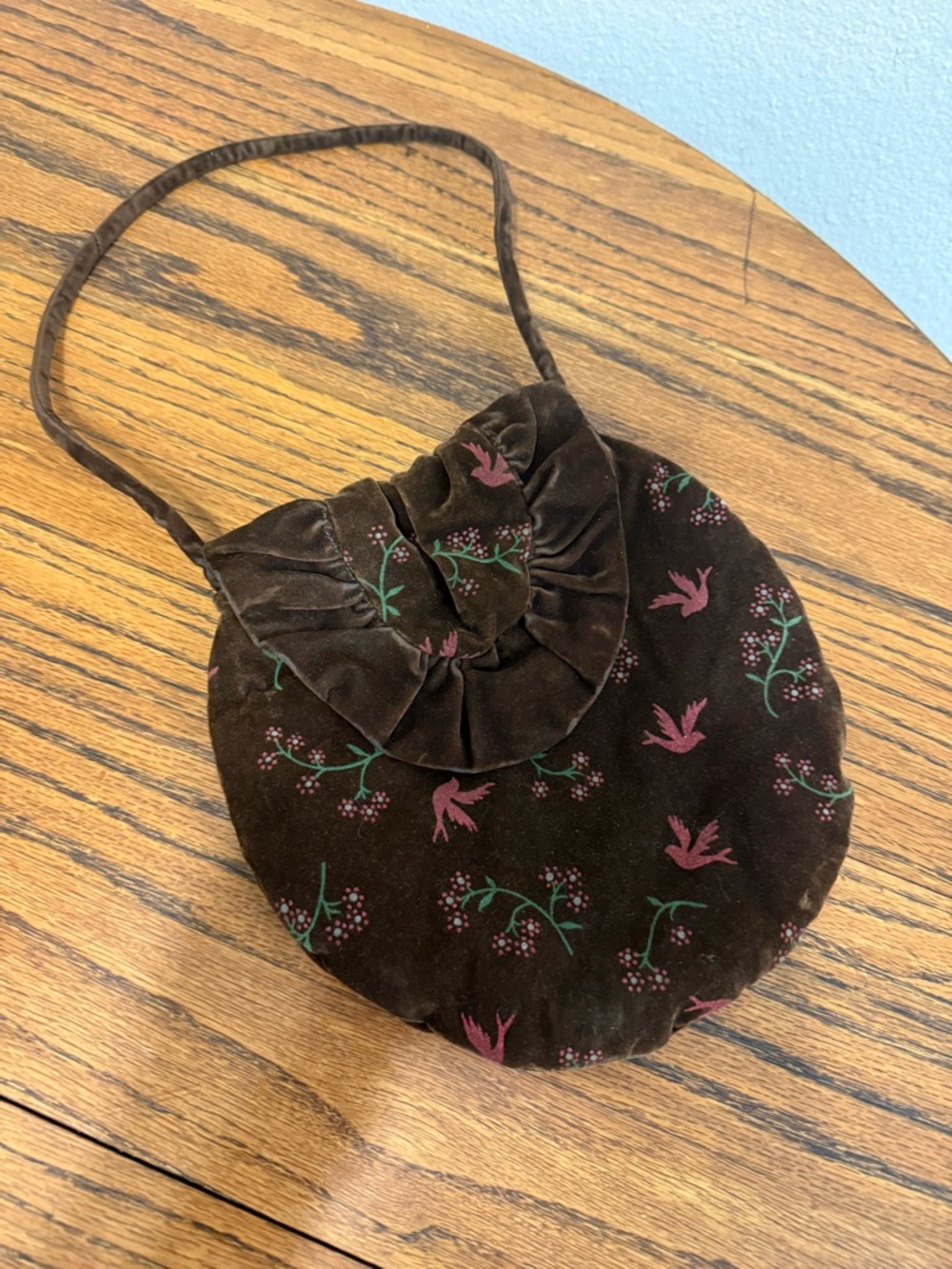 Vintage 90s velvet small handbag - Picture 3 of 3